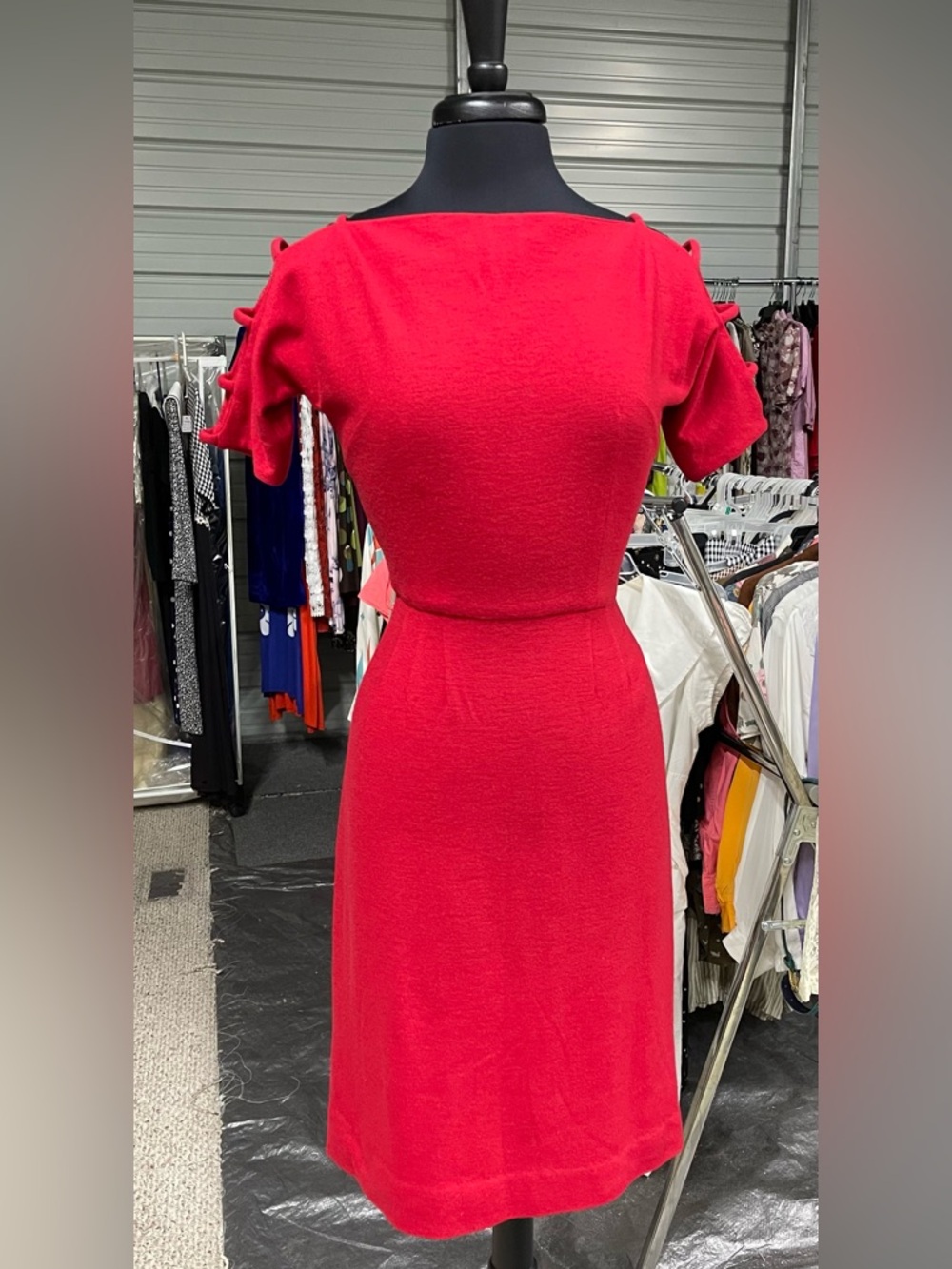 Vintage - Red Short-Sleeve Midi Dress